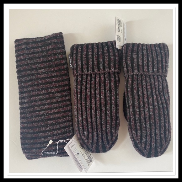 Lululemon Textured Fleece Lined Knit Ear Warmer & Mittens Set NWT - Picture 4 of 4